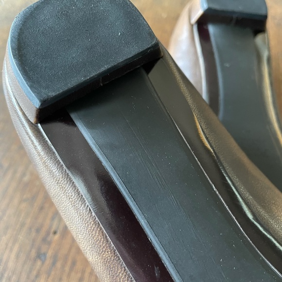 Prada low heel loafer. - Picture 5 of 5